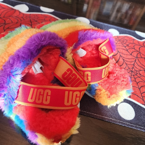 UGG Fluff Yeah slides size 8 rainbow color - Picture 3 of 5